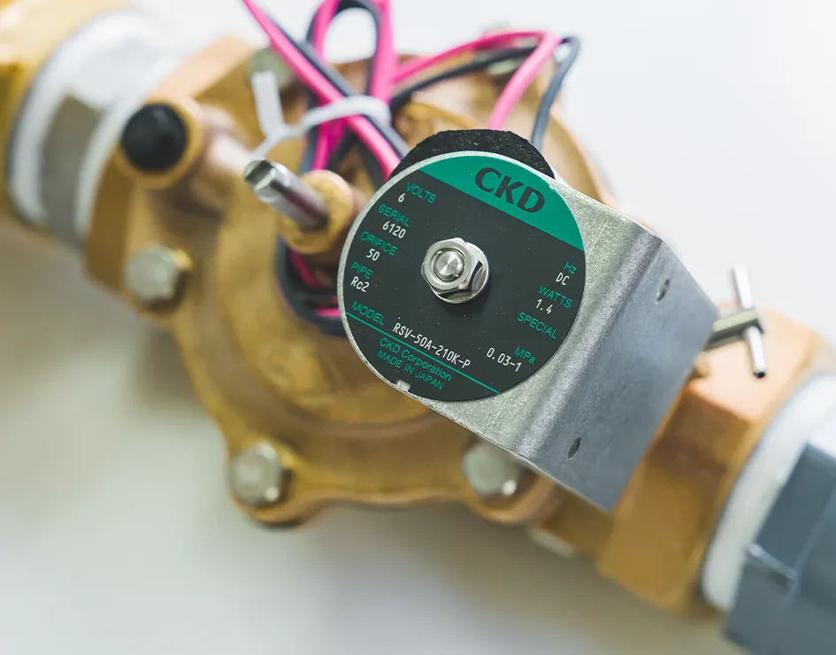 CKD 自動散水用電磁弁